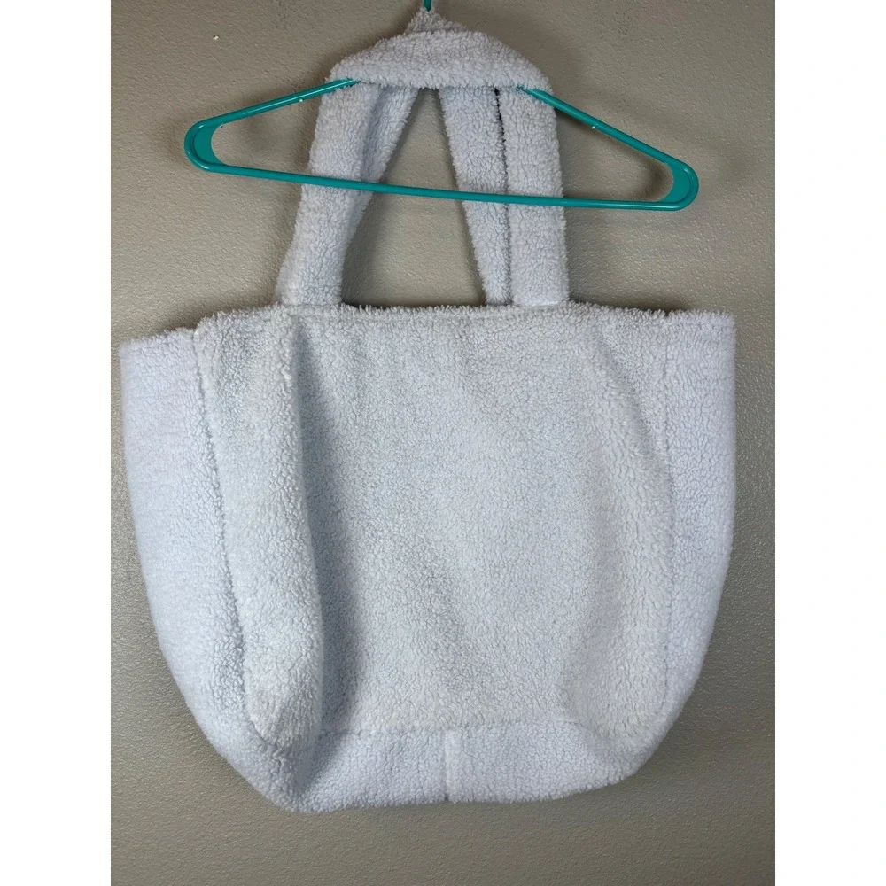 Victoria's‎ Secret PINK Sherpa Fleece Tote Bag Light Blue Embroidered Logo Zip